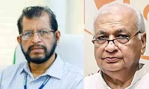 ഗവർണർ ഉദ്ഘാടകനായ ചടങ്ങിൽ നിന്ന് വിട്ടുനിന്ന് വി.സി; കീഴ്വഴക്കം ലംഘിച്ചുവെന്ന് സ്വാമി ചിന്ദാനന്ദ പുരി ഗവർണർ ഉദ്ഘാടകനായ ചടങ്ങിൽ നിന്ന് വിട്ടുനിന്ന് വി.സി; കീഴ്വഴക്കം ലംഘിച്ചുവെന്ന് സ്വാമി ചിന്ദാനന്ദ പുരി