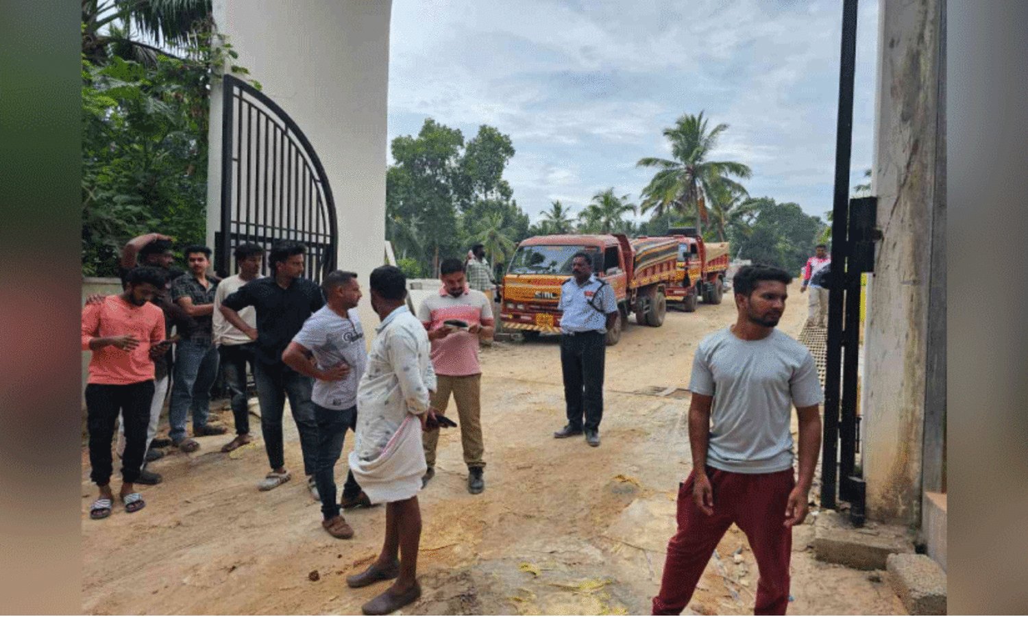 അനധികൃത മണൽഖനനം സ്വൈരജീവിതത്തിന് ഭീഷണി