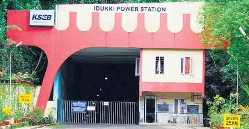 അടിക്കടി തകരാർ: മൂലമറ്റത്ത് ചോരുന്നത് കോടികൾ അടിക്കടി തകരാർ: മൂലമറ്റത്ത് ചോരുന്നത് കോടികൾ