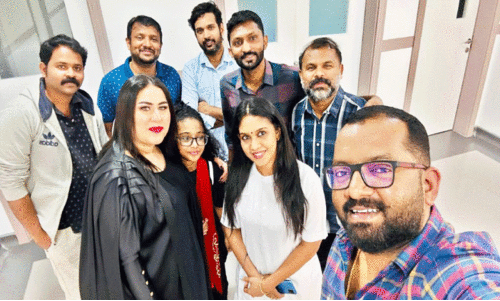 ദേ​ശീ​യ​ദി​നാ​ശം​സ​ക​ളു​മാ​യി പ്ര​വാ​സി മ​ല​യാ​ളി​ക​ളു​ടെ ഷോ​ർ​ട്ട് ഫി​ലിം