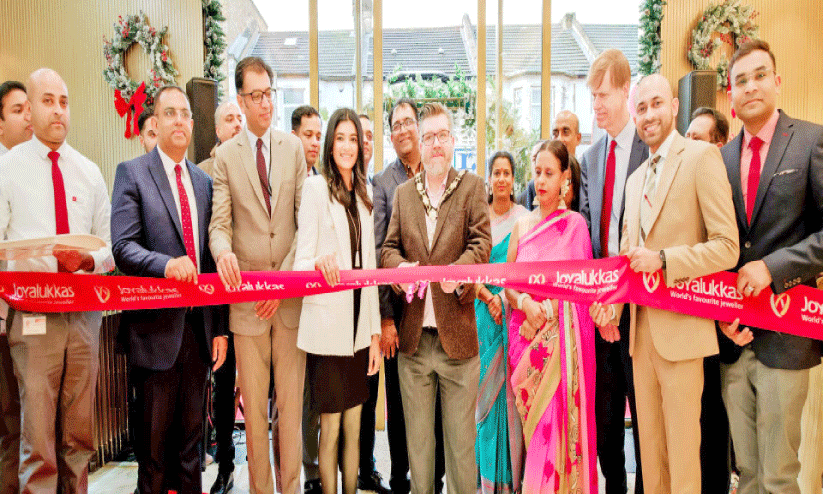 ജോയ് ആലുക്കാസ് ലണ്ടനില് രണ്ടാമത് ഷോറൂം തുറന്നു ജോയ് ആലുക്കാസ് ലണ്ടനില് രണ്ടാമത് ഷോറൂം തുറന്നു