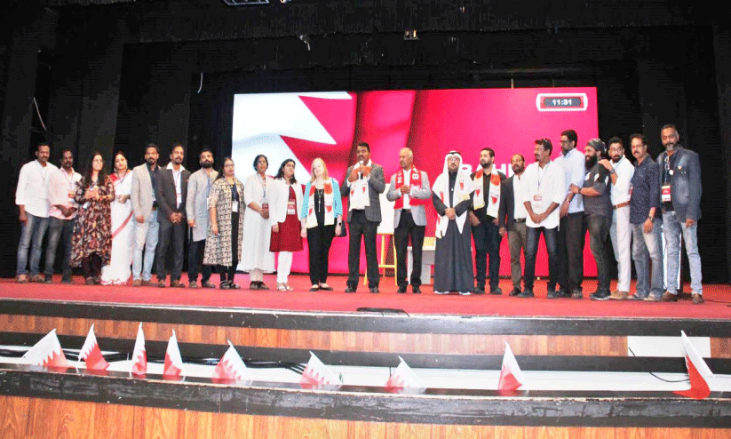 ദേശീയദിനത്തിൽ നിറച്ചാർത്തുമായി സമാജം ചിത്രകല ക്ലബ് ദേശീയദിനത്തിൽ നിറച്ചാർത്തുമായി സമാജം ചിത്രകല ക്ലബ്