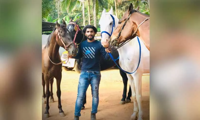 പഠിച്ചത് ഓട്ടോമൊബൈൽ എൻജിനീയറിങ്; ജൗഹറിന് പ്രിയം കുതിരയും ഒട്ടകവും