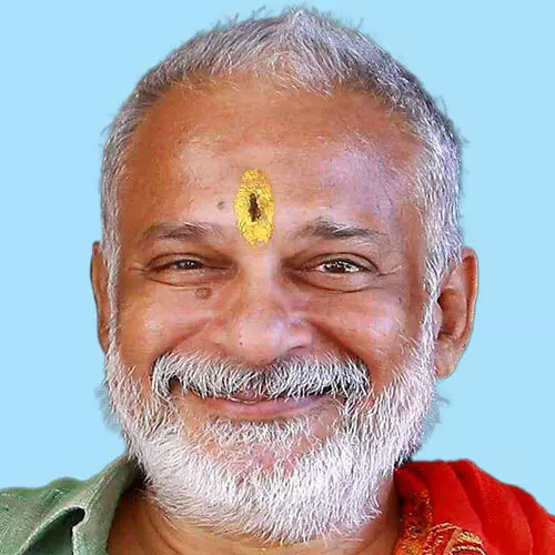 സു​രേ​ഷ് കു​മാ​ർ