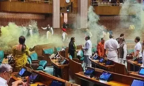 രാജ്യസഭയിൽ പ്രതിഷേധം  തുടർന്ന് പ്രതിപക്ഷം