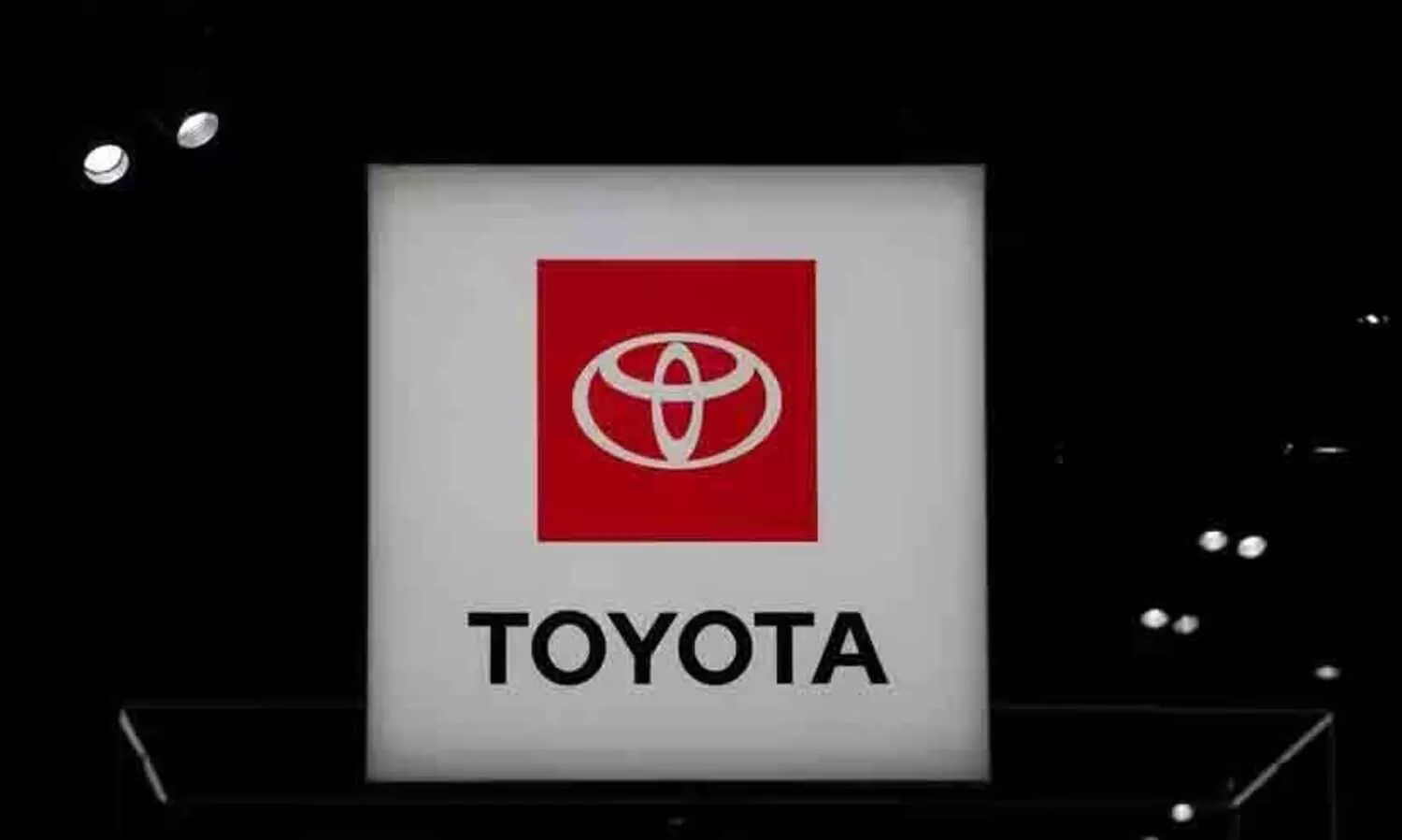 എയർ ബാഗിൽ തകരാർ; 10 ലക്ഷം കാറുകൾ തിരികെ വിളിച്ച് ടൊയോട്ട