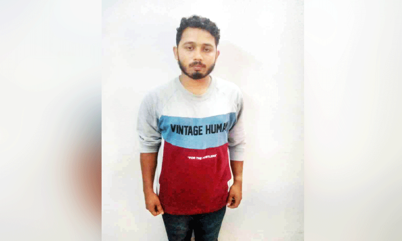 മൊബൈൽ ഫോണിലൂടെ സൗഹൃദം സ്ഥാപിച്ച് സ്വർണാഭരണം കവർന്ന പ്രതി അറസ്റ്റിൽ മൊബൈൽ ഫോണിലൂടെ സൗഹൃദം സ്ഥാപിച്ച് സ്വർണാഭരണം കവർന്ന പ്രതി അറസ്റ്റിൽ