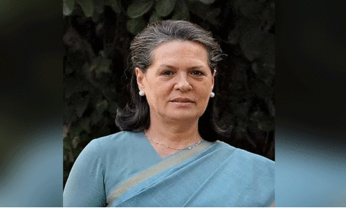 കേന്ദ്ര സർക്കാർ ജനാധിപത്യത്തെ കശാപ്പുചെയ്യുന്നു -സോണിയ ഗാന്ധി