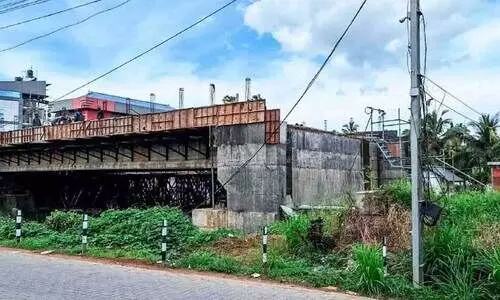 കോണത്താറ്റ് പാലം നിർമാണം വീണ്ടും അനിശ്ചിതത്വത്തിൽ
