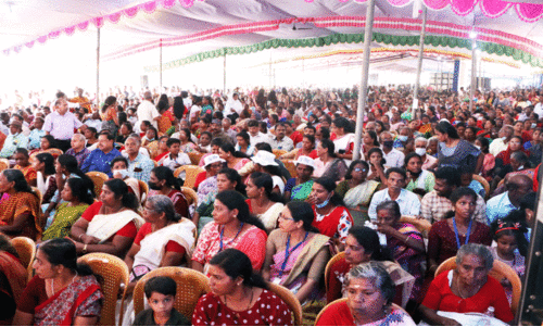 ജനസദസ്സിലേക്ക്​ നാടൊഴുകി