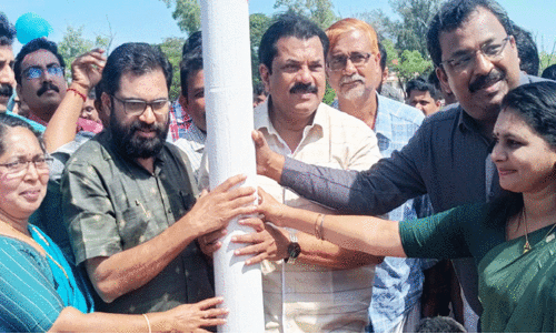 സംസ്ഥാന സ്‌കൂൾ കലോത്സവം പന്തലിന്‌ കാൽനാട്ടി