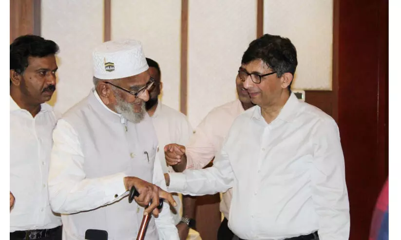 വിട പറഞ്ഞത് ജീവിതത്തിലെ വഴികാട്ടി -അഹമ്മദ് റഈസ് വിട പറഞ്ഞത് ജീവിതത്തിലെ വഴികാട്ടി -അഹമ്മദ് റഈസ്