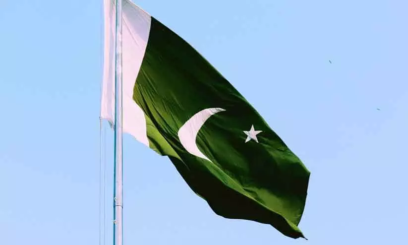 പാകിസ്താനിൽ ഏഴുവർഷം മുമ്പ് കാണാതായ മകനെ യാചകരുടെ കൂട്ടത്തിൽ നിന്ന് കണ്ടെത്തി അമ്മ പാകിസ്താനിൽ ഏഴുവർഷം മുമ്പ് കാണാതായ മകനെ യാചകരുടെ കൂട്ടത്തിൽ നിന്ന് കണ്ടെത്തി അമ്മ