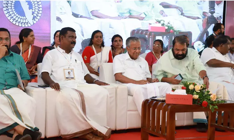 നയരൂപീകരണത്തിനു സഹായകമാകുന്ന ക്രിയാത്മകമായ നിർദേശങ്ങളാണ് ലഭിക്കുന്നതെന്ന് മുഖ്യമന്ത്രി നയരൂപീകരണത്തിനു സഹായകമാകുന്ന ക്രിയാത്മകമായ നിർദേശങ്ങളാണ് ലഭിക്കുന്നതെന്ന് മുഖ്യമന്ത്രി