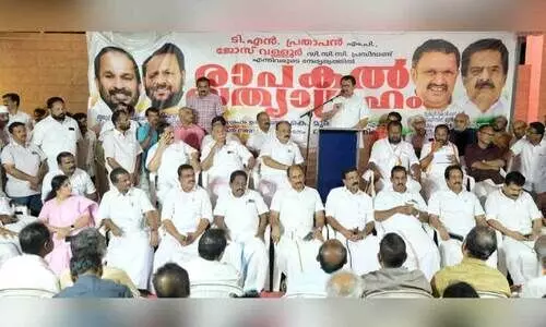 പൂ​രം: ത​റ​വാ​ട​ക​യി​ൽ ദേ​വ​സ്വം ബോ​ർ​ഡ് ത​റ​ക്ക​ളി ക​ളി​ക്ക​രു​ത് -കെ. ​മു​ര​ളീ​ധ​ര​ൻ