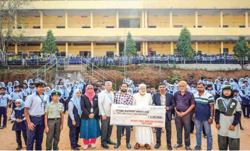ദുരിതബാധിതരുടെ കണ്ണീരൊപ്പാൻ വിദ്യാർഥികളുടെ സഹായഹസ്തം