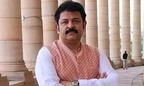 SC and St Commission  Register Case Aganist krishna kumars casteist  controversy