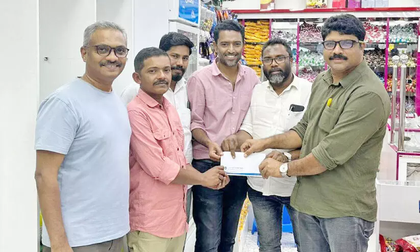 വി​സി​റ്റി​ങ്​ വി​സ​യി​ലെ​ത്തി സ​ലാ​ല​യി​ൽ കു​ടു​ങ്ങി​യ ക​ണ്ണൂ​ർ സ്വ​ദേ​ശി​യെ പി.​സി.​എ​ഫ് നാ​ട്ടി​ലെ​ത്തി​ച്ചു