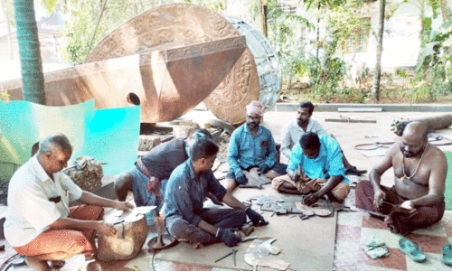 കൊച്ചി കപ്പൽശാലയിലും ഇനി  വെങ്കല ഗ്രാമത്തിന്റെ ശിൽപ സൗന്ദര്യം