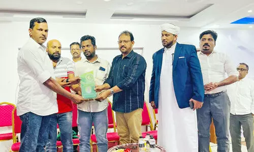 നീണ്ട പ്രവാസത്തിന് വിട, മുസ്തഫ വളാഞ്ചേരി സലാലയിൽനിന്ന് മടങ്ങുന്നു