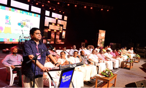 ബേക്കൽ ബീച്ച് ഫെസ്റ്റിന് വർണാഭ തുടക്കം