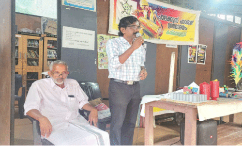 കണക്കിനെ കണക്കറ്റ് സ്നേഹിച്ച് കുട്ടിക്കൂട്ടം