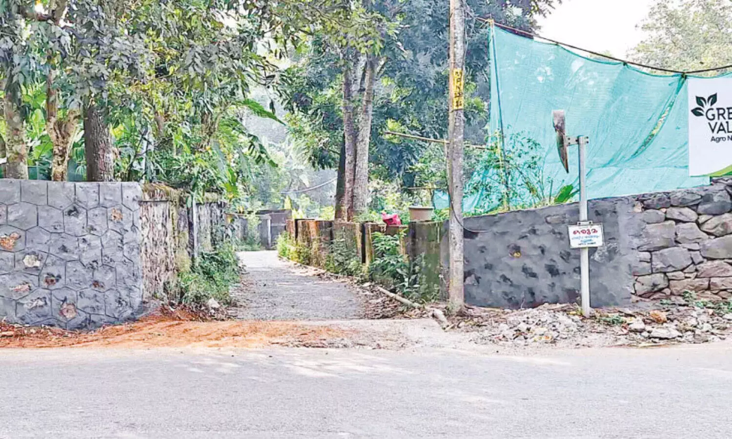 പാ​റ​ക്ക​ട​വ്-​ആ​ല​മ്പാ​റ ബൈ​പ്പാ​സ് റോ​ഡ് പു​ന​രു​ദ്ധാ​ര​ണ​ത്തി​ന് തു​ട​ക്കം