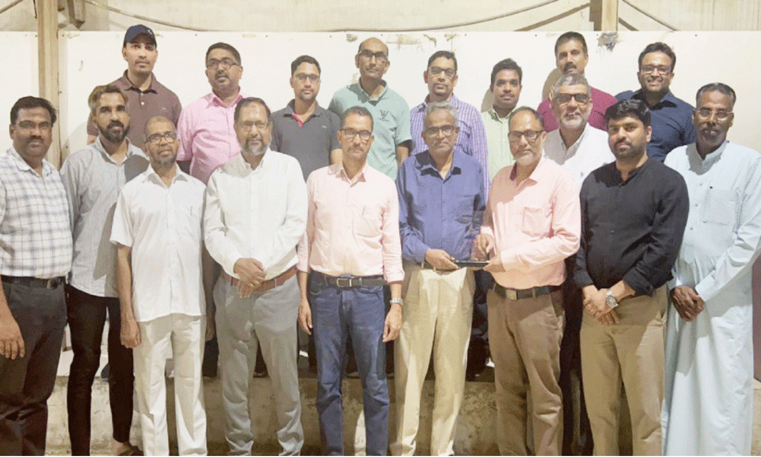 അ​ബ്​​ദു​റ​ഹ്മാ​ൻ തു​റ​ക്ക​ലി​ന് ഗ​ൾ​ഫ് മാ​ധ്യ​മം-​മീ​ഡി​യ​വ​ൺ കോ​ഓ​ഡി​നേ​ഷ​ൻ ക​മ്മി​റ്റി യാ​ത്ര​യ​യ​പ്പ്