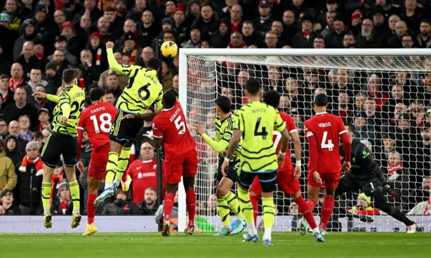 പ്രീമിയർ ലീഗ്: ലിവർപൂൾ-ആഴ്സണൽ ത്രില്ലർ പോര് സമനിലയിൽ (1-1) പിരിഞ്ഞു