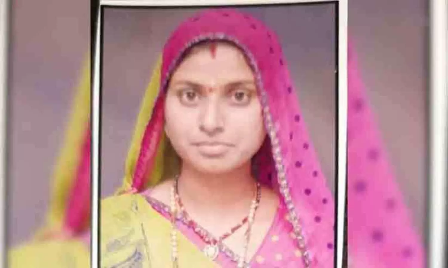 കുടുംബവഴക്കിനിടെ ഭർതൃസഹോദരൻ യുവതിയെ പെ​ട്രോളൊഴിച്ച് തീക്കൊളുത്തി കൊന്നു