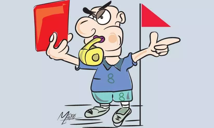 ഈ ​റ​ഫ​റി​യി​ങ്ങി​ന് കൊ​ടു​ക്ക​ണം ചു​ക​പ്പ്