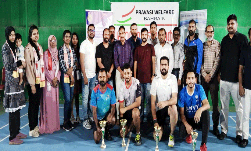 പ്രവാസി വെൽഫെയർ ബാഡ്മിൻറൺ: സുജിത് സുരൻ, ഫൈസൽ സലീം ജേതാക്കൾ പ്രവാസി വെൽഫെയർ ബാഡ്മിൻറൺ: സുജിത് സുരൻ, ഫൈസൽ സലീം ജേതാക്കൾ