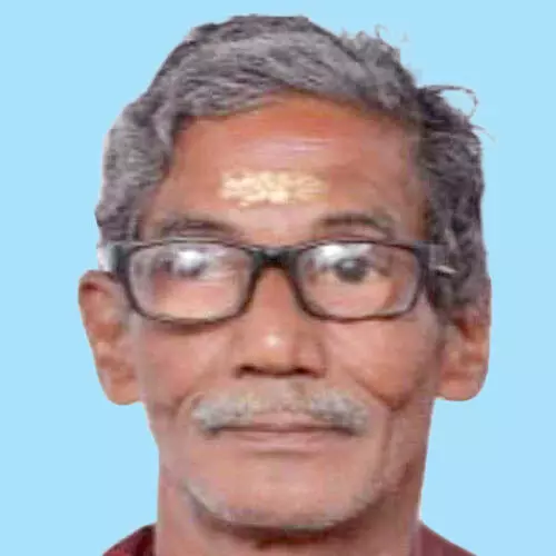 തീ​ർ​ഥാ​ട​ക​ർ സ​ഞ്ച​രി​ച്ച കാ​റി​ടി​ച്ച് കാ​ൽ​ന​ട​ക്കാ​ര​ൻ മ​രി​ച്ചു