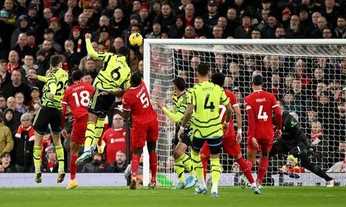 പ്രീമിയർ ലീഗ്: ലിവർപൂൾ-ആഴ്സണൽ ത്രില്ലർ പോര് സമനിലയിൽ (1-1) പിരിഞ്ഞു