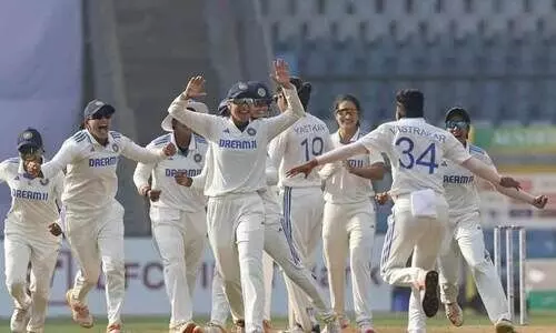 ടെസ്റ്റ് ക്രിക്കറ്റിൽ ചരിത്ര വിജയം നേടി ഇന്ത്യൻ വനിതകൾ; ഓസീസിനെ തകർത്തത് എട്ടുവിക്കറ്റിന്