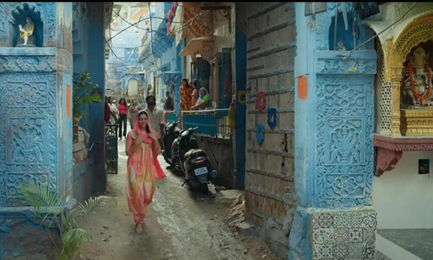 Qalb Movie   Alappuzha Mullakal Video Song  Out