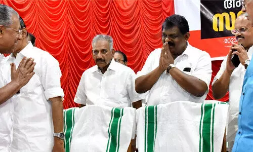 സംതൃപ്​തിയോടെ ദേവർകോവിൽ; തീരമണഞ്ഞ്​ ഐ.എൻ.എല്ലും കപ്പലും