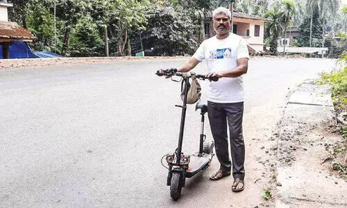 സൈ​ക്കി​ൾ ബൈ​ക്കു​മാ​യി ന​ജീ​ബ്