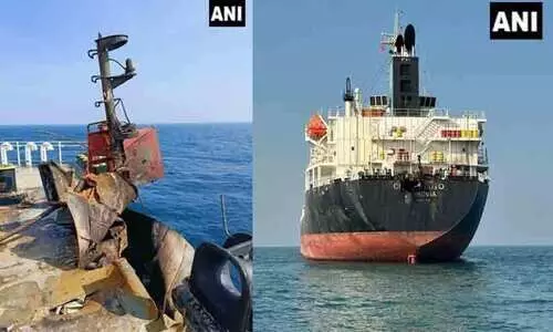 ആക്രമണ ഭീഷണി; അറബിക്കടലിൽ മൂന്ന് ഇന്ത്യൻ യുദ്ധക്കപ്പലുകൾ വിന്യസിച്ചു; ​ഡ്രോൺ ആക്രമണം സ്ഥിരീകരിച്ച് നാവിക സേന