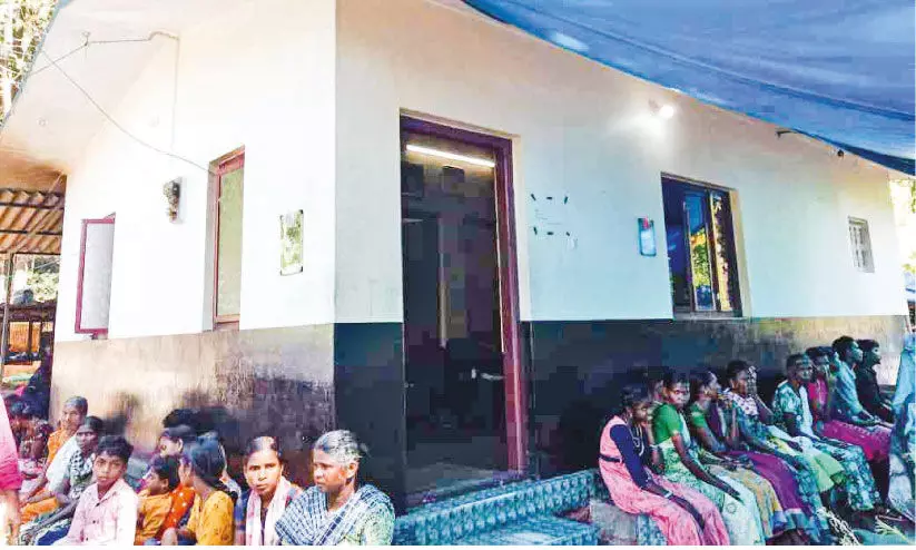 കാ​ഞ്ഞി​ര​ത്തെ ഇ​ര​ട്ട മ​ര​ണം; വി​ശ്വ​സി​ക്കാ​നാ​വാ​തെ നാ​ട്: ദു​രൂ​ഹ​ത ബാ​ക്കി; അന്വേഷണം തുടങ്ങി