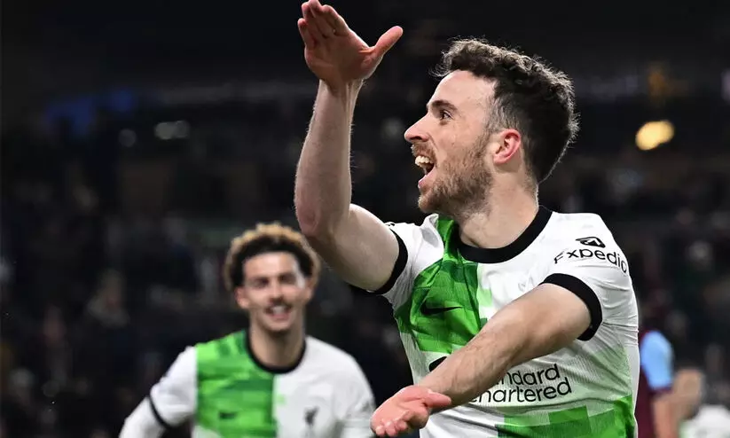 ലിവർപൂൾ അൺസ്റ്റോപ്പബിൾ; ബേൺലിയെ വീഴ്ത്തി ഒന്നാമത്