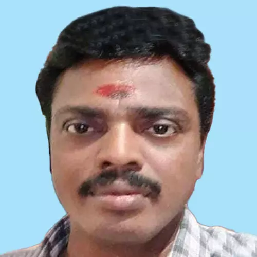 നി​ര്‍ത്തി​യി​ട്ട ലോ​റി​ക്ക് പി​റ​കി​ല്‍ ബൈ​ക്കി​ടി​ച്ച് പ​രി​ക്കേ​റ്റ യു​വാ​വ് മ​രി​ച്ചു