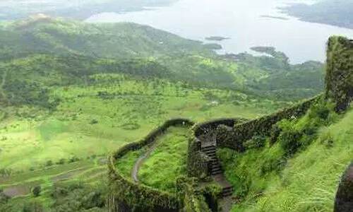 മണ്ണാർക്കാട് മൊഞ്ചാവും മണ്ണാർക്കാട് മൊഞ്ചാവും