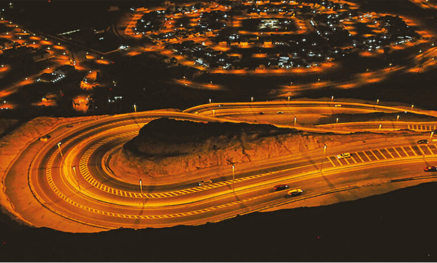 അ​മീ​റാ​ത്ത്-​ബൗ​ഷ​ർ റോ​ഡ് തു​റ​ന്നു; യാ​ത്ര ഇ​നി കൂ​ടു​ത​ൽ സു​ഗ​മ​മാ​കും