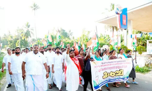 വിദ്യാർഥിനിയെ ആക്രമിച്ച സംഭവം; യുവജന സംഘടനകളുടെ ഏറ്റുമുട്ടൽ തുടരുന്നു