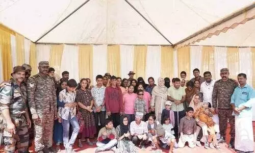 ബേപ്പൂർ അന്താരാഷ്ട്ര ജലമേളയുടെ ഭാഗമായി തുറമുഖത്തെത്തിയ ഇന്ത്യന് നേവിയുടെ ‘കബ്ര’, കോസ്റ്റ് ഗാര്ഡിന്റെ ‘ആര്യമാൻ’ കപ്പലുകളിൽ സന്ദർശനം നടത്തിയ ഭിന്നശേഷി ബേപ്പൂർ അന്താരാഷ്ട്ര ജലമേളയുടെ ഭാഗമായി തുറമുഖത്തെത്തിയ ഇന്ത്യന് നേവിയുടെ ‘കബ്ര’, കോസ്റ്റ് ഗാര്ഡിന്റെ ‘ആര്യമാൻ’ കപ്പലുകളിൽ സന്ദർശനം നടത്തിയ ഭിന്നശേഷി