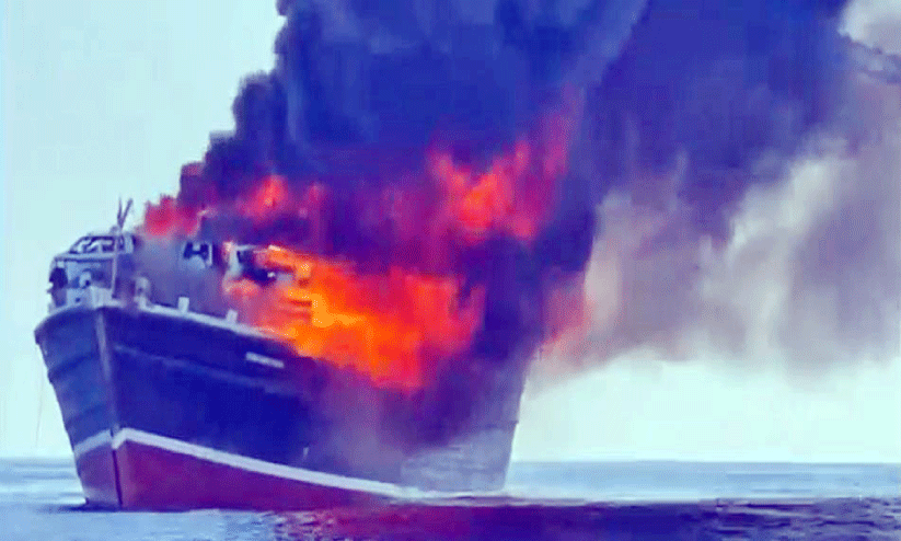 സ​ലാ​ല തീ​ര​ത്തെ ക​പ്പ​ൽ അ​പ​ക​ടം; ക്യാ​പ്​​റ്റ​ൻ നാ​ളെ നാ​ട്ടി​ലേ​ക്ക്​ തി​രി​ക്കും