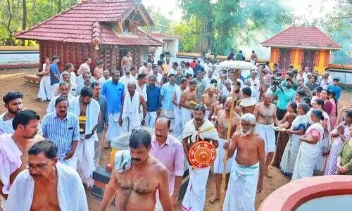 ആറ് പതിറ്റാണ്ടിന്റെ തർക്കത്തിന് പരിസമാപ്തി; കാപ്പാട്ട് കഴകത്തിലെ എഴുന്നള്ളത്ത് മാവിച്ചേരി ക്ഷേത്രത്തിൽ
