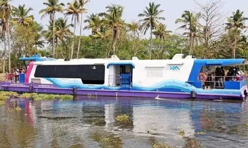 പുതുവത്സര ആഘോഷം: വാട്ടർ മെട്രോ സർവിസ് പുലർച്ച അഞ്ചുവരെ പുതുവത്സര ആഘോഷം: വാട്ടർ മെട്രോ സർവിസ് പുലർച്ച അഞ്ചുവരെ