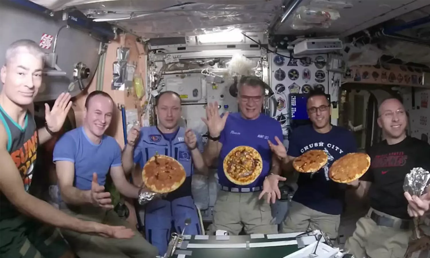 ഒന്നും രണ്ടുമല്ല, 2024നെ 16 തവണ വരവേൽക്കും ഇവർ...